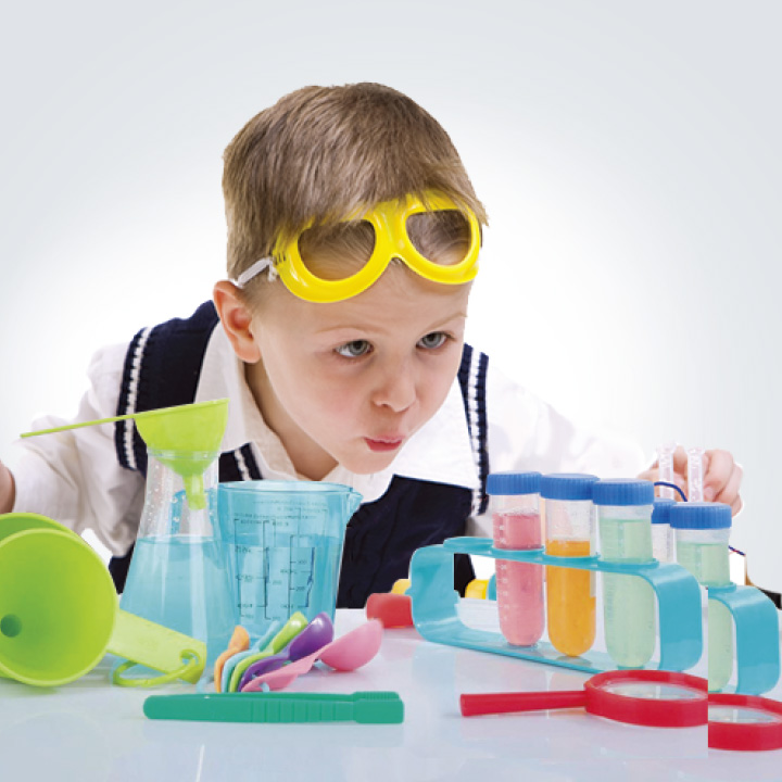 Science & Discovery Kits
